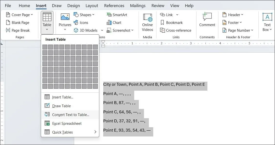 Tùy chọn Convert Text to Table trong menu Insert của Microsoft Word để tạo bảng từ văn bản có sẵn