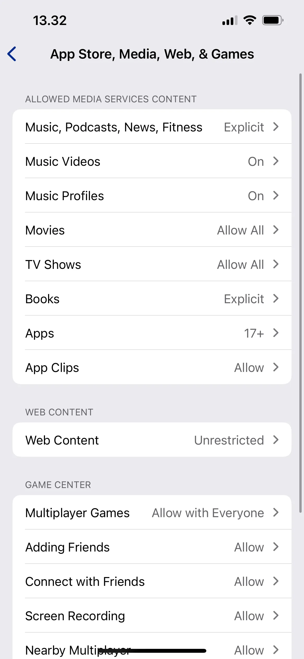 Tùy chọn lọc nội dung nhạy cảm trong cài đặt Quyền riêng tư &amp; Nội dung của Apple Music trên iPhone/iPad