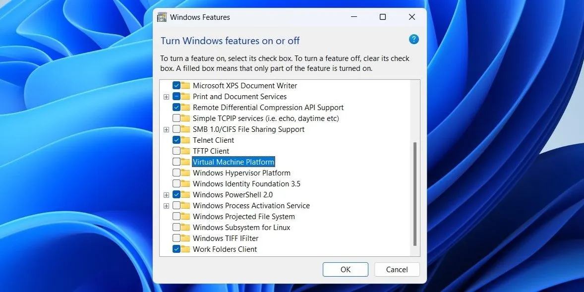 Tùy chọn nền tảng máy ảo trong tính năng Windows, minh họa việc vô hiệu hóa các dịch vụ không cần thiết để giảm thiểu rủi ro tấn công.