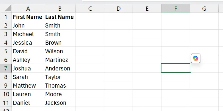 Văn bản đã được tách thành các cột riêng biệt trong Excel dựa trên dấu phân cách
