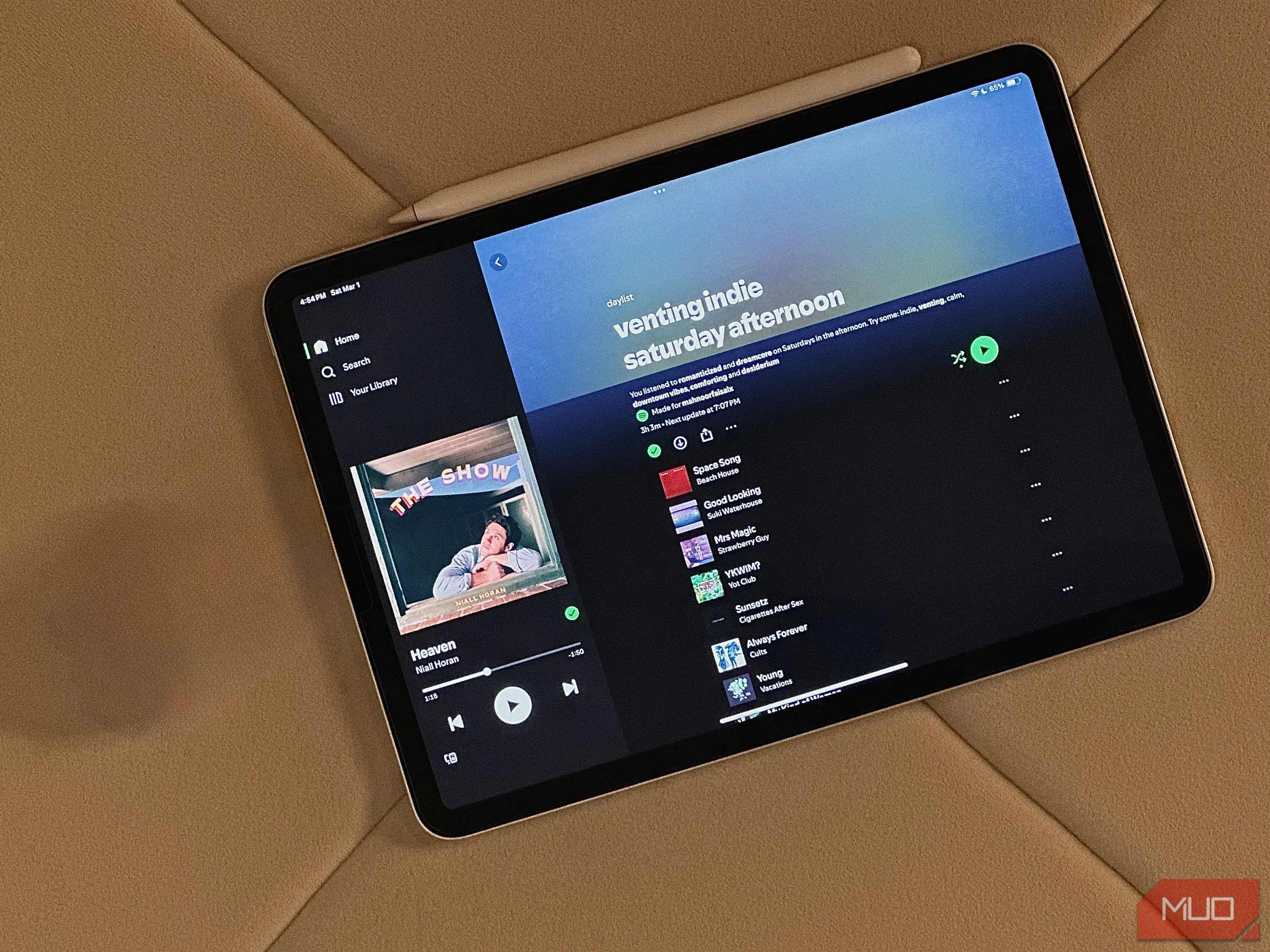 Ví dụ ảnh bị lệch màu sau khi sử dụng công cụ Clean Up trên iPad