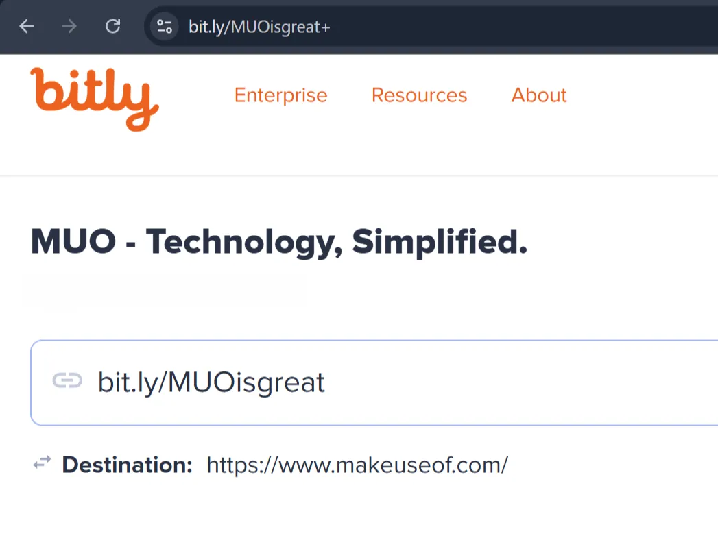 Ví dụ đường link rút gọn Bitly trỏ đến trang chủ MakeUseOf, minh họa sự ẩn giấu đích đến