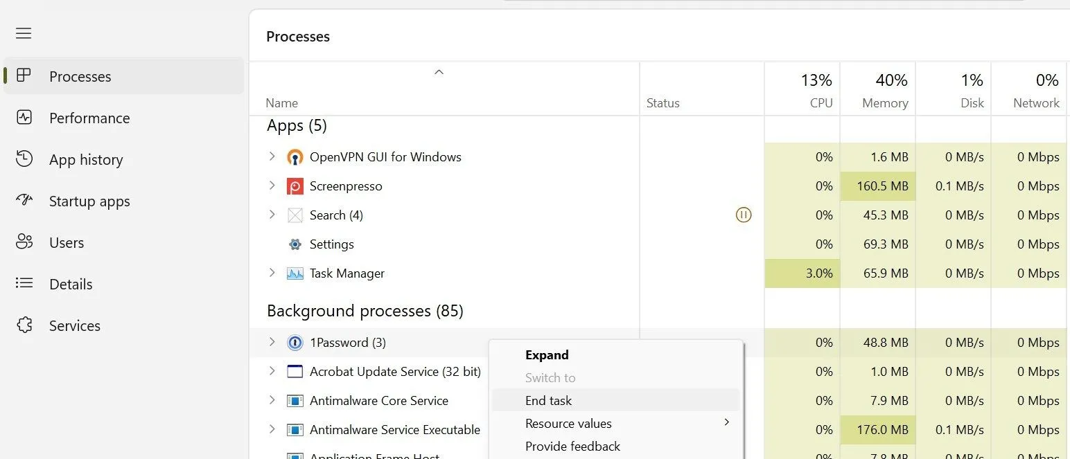 Vô hiệu hóa một tiến trình nền trong Trình quản lý Tác vụ của Windows.