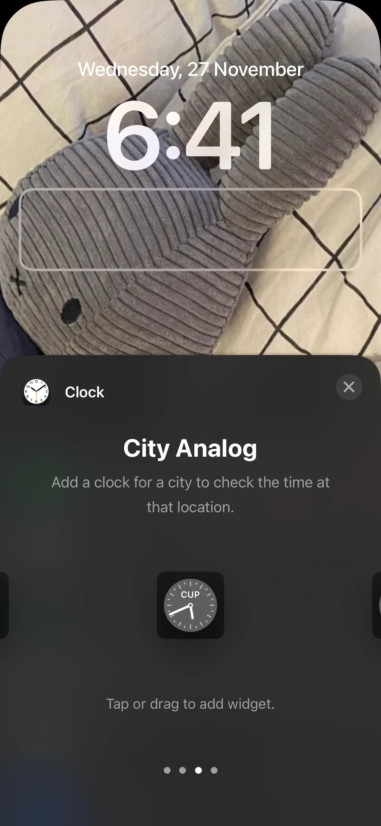 Widget Màn hình khóa City Analog hiển thị thời gian