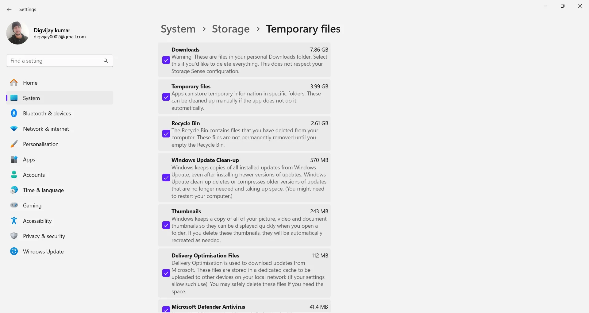 Xóa bộ nhớ đệm hình thu nhỏ (Thumbnail Cache) từ Cài đặt
