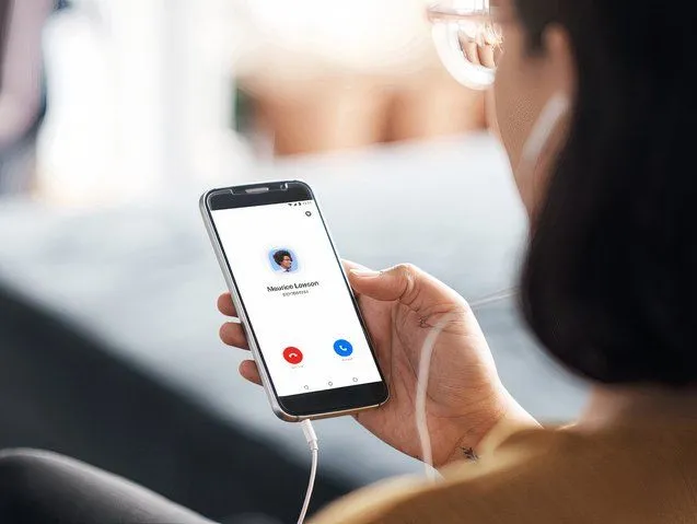 Zoom Phone đang được sử dụng trên thiết bị di động